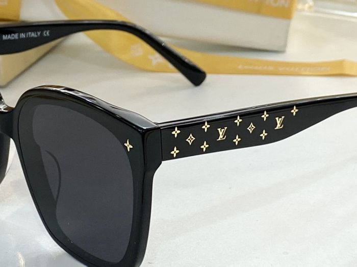 Louis Vuitton Sunglasses Top Quality LVS01060
